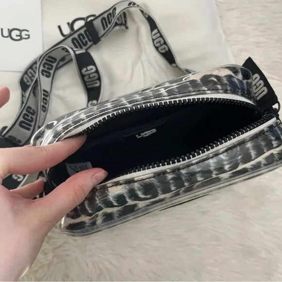 UGG Janey II Clear Black Logo Plush Bag - Picture 5 of 8